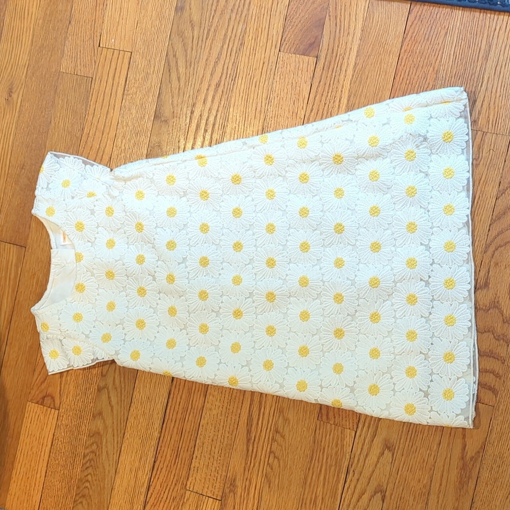 Girls daisy dress